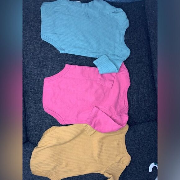 Long Sleeve Onesie Bundle - Picture 5 of 9